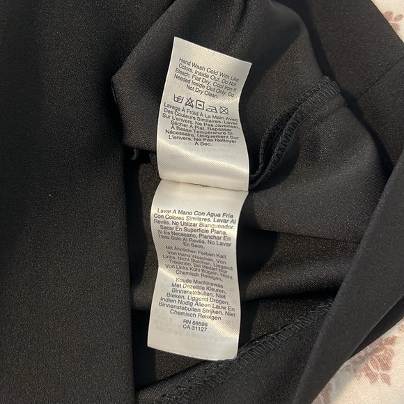 NWT DKNY Donna Karan Black Cocktail Sheath Dress Studded Fringe Shoulder Size 4 - Picture 13 of 16